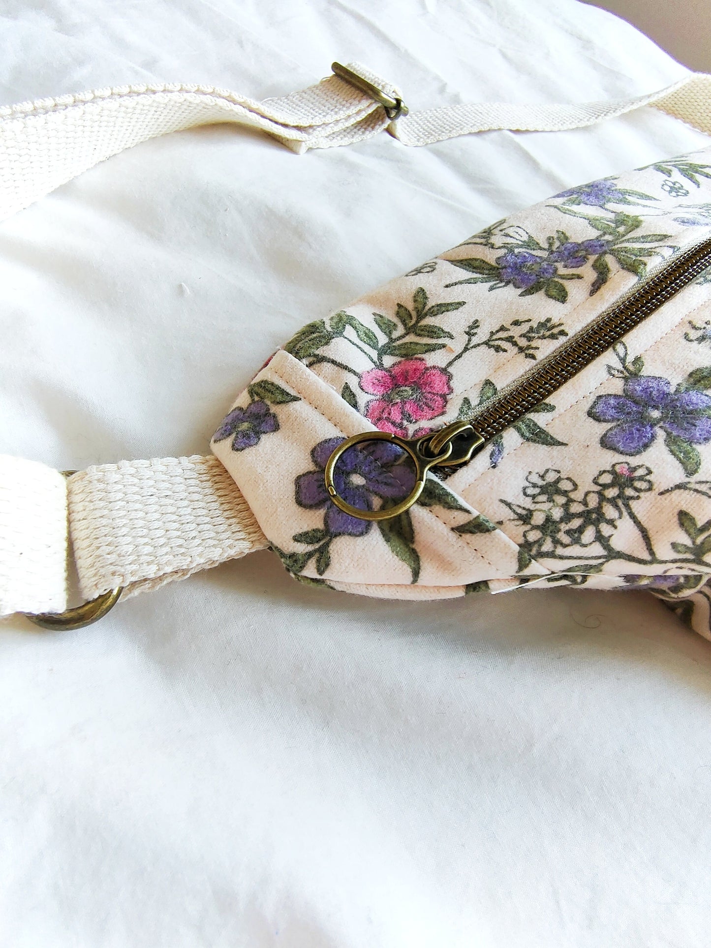 sac-banane-fleuri