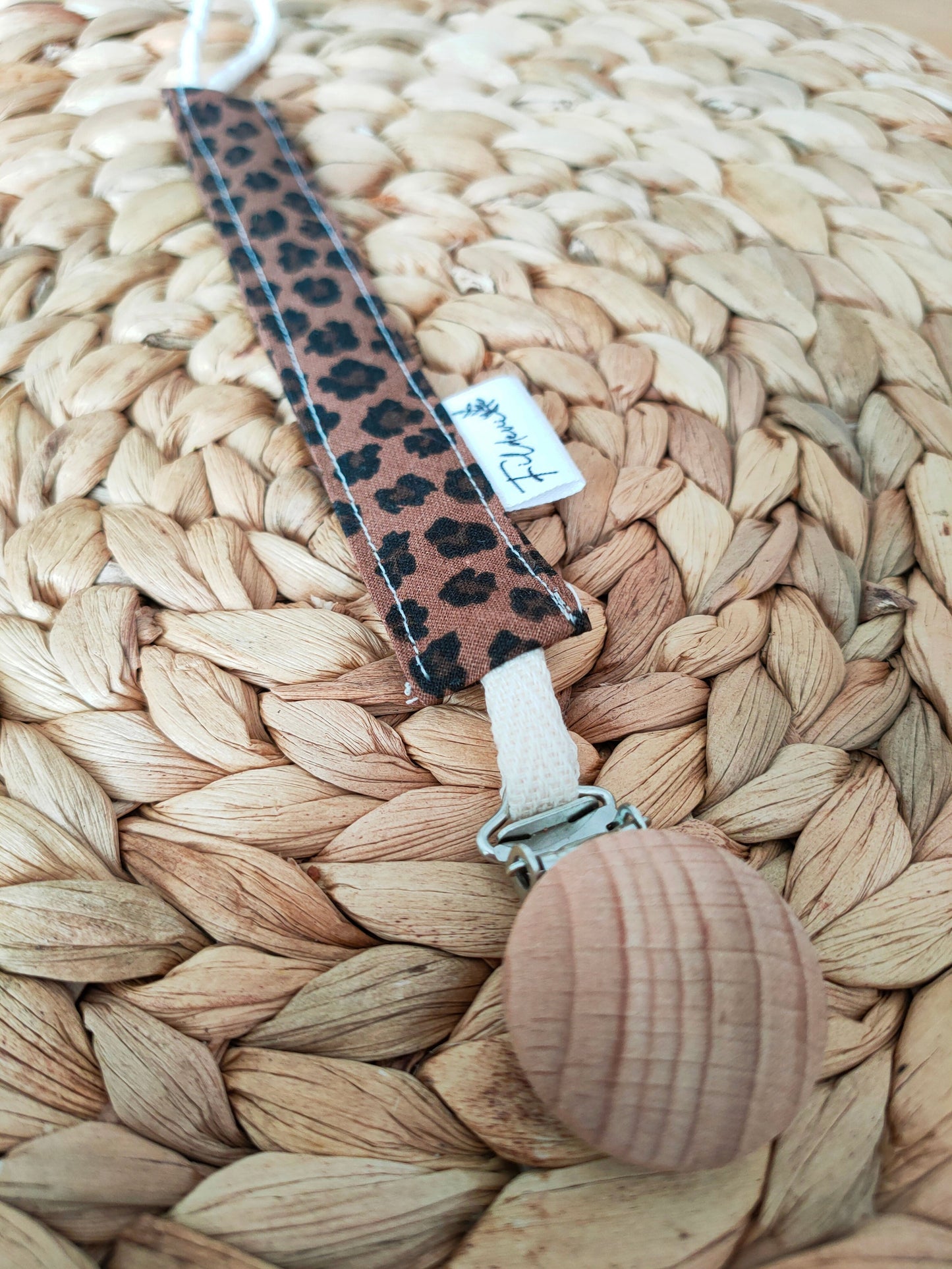 Attache Tétine Léopard Marron