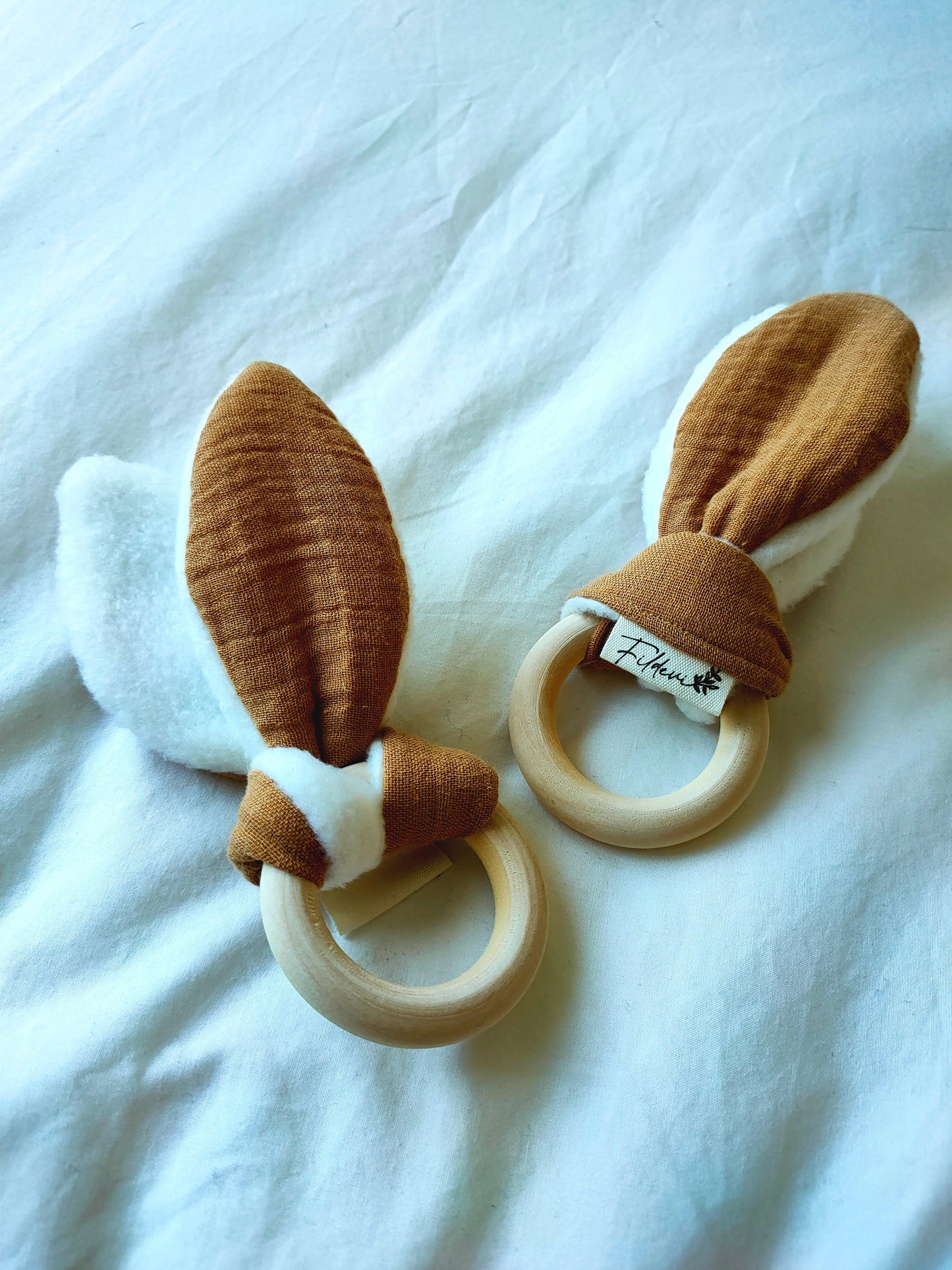 hochet-tissu-camel