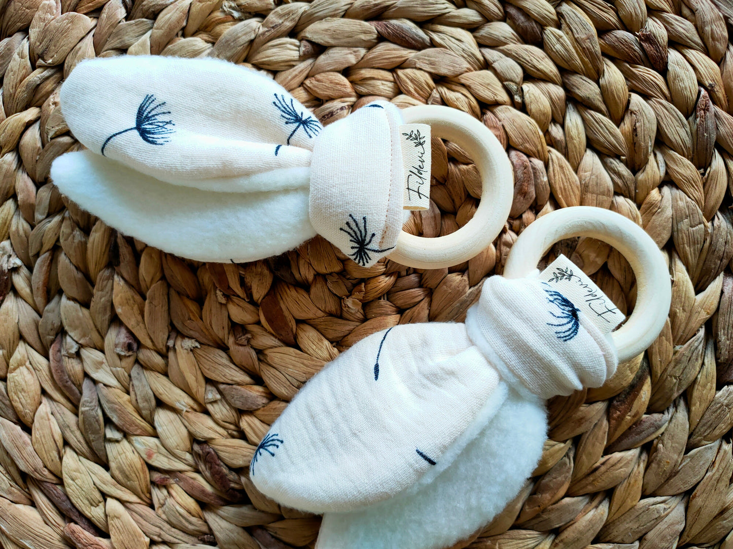 hochet-fait-main-creme