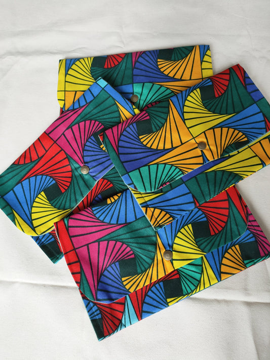 pochette-wax-interieur-vert-tissu-fait-main