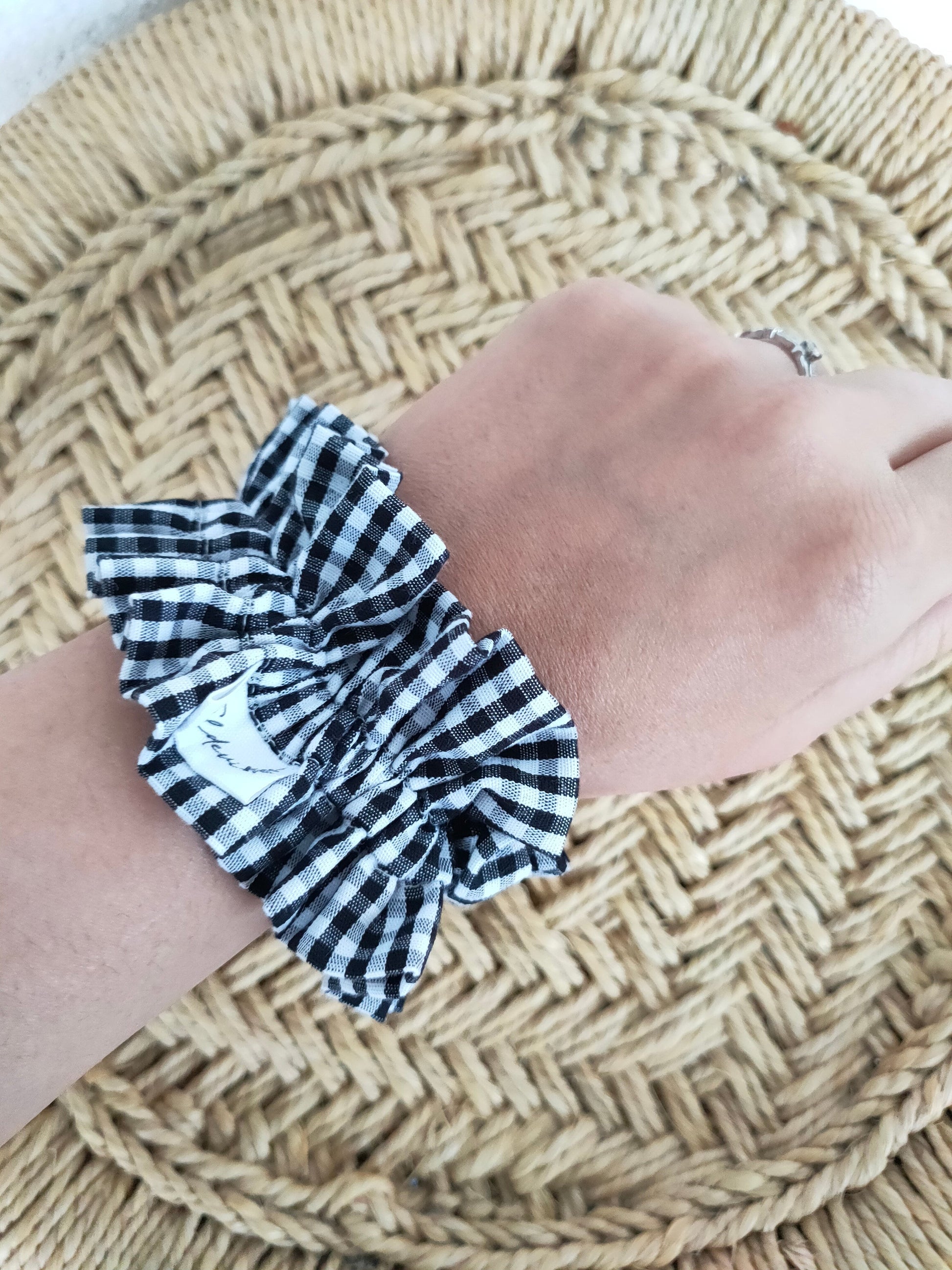 chouchou-volant-vichy-fait-main